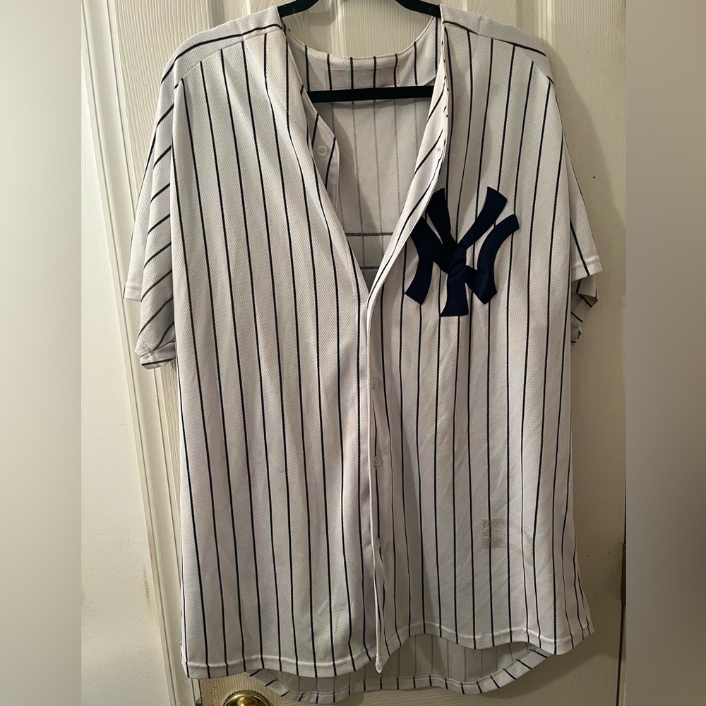 XXL Majestic New York Yankees Pinstripe Jersey with Navy Accents